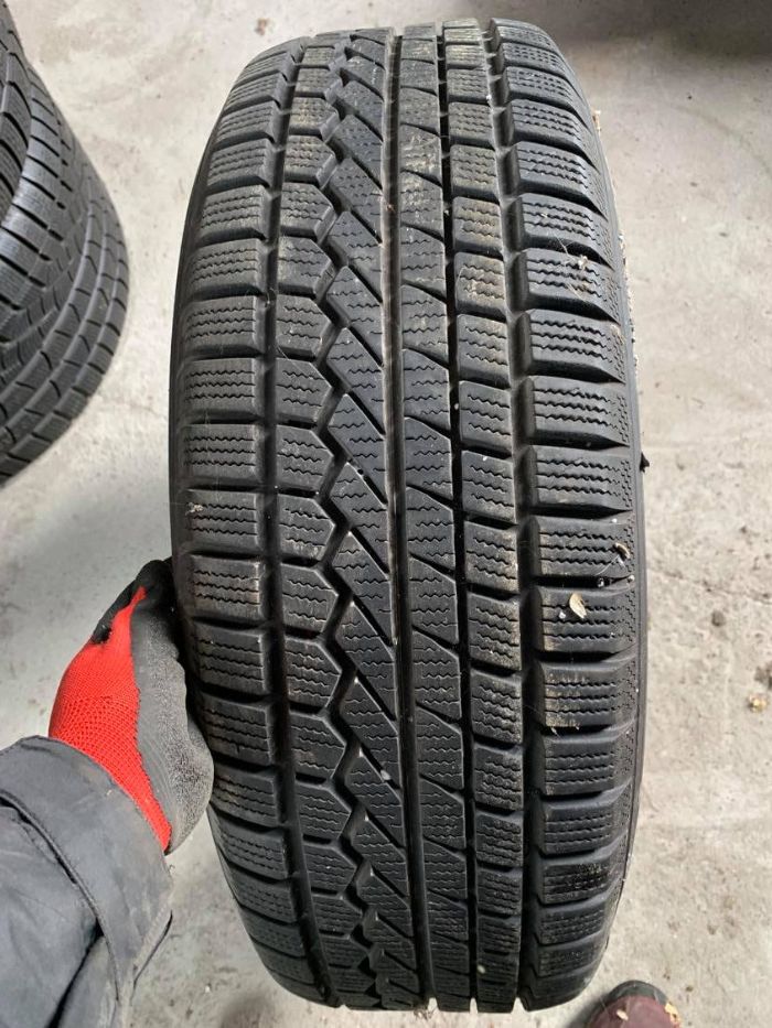 225/ 65 R17 Toyo