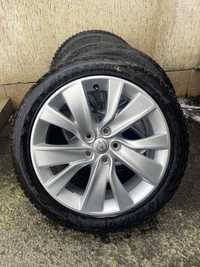 Opel insignia r18 235/45/18 Goodyear