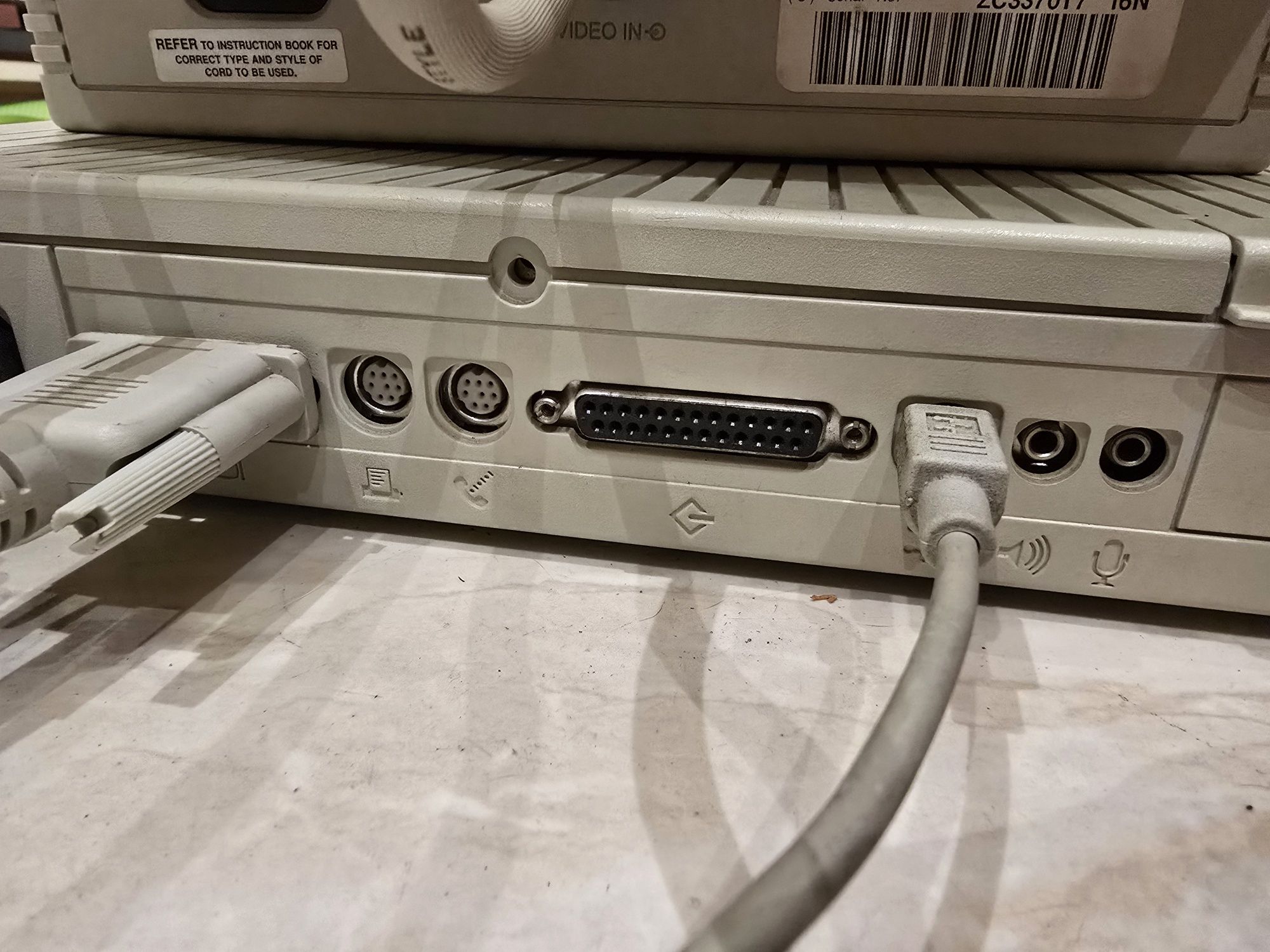 Macintosh LC II apple computer