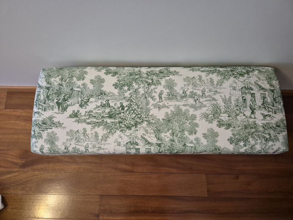 Banqueta NOVA sem uso