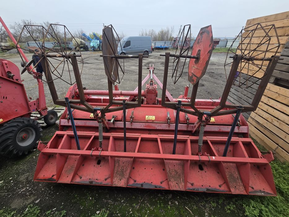 Продам картоплесажалку+ фрезерний окучник