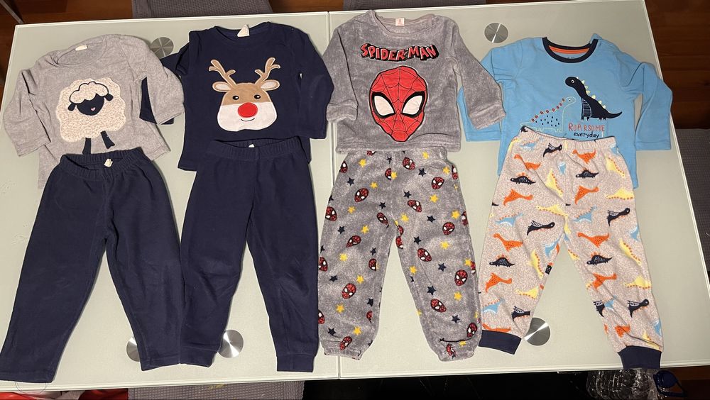 Lote Conjunto 4 Pijamas 2-3 anos Spider Man Natal Dinossauros Ovelha