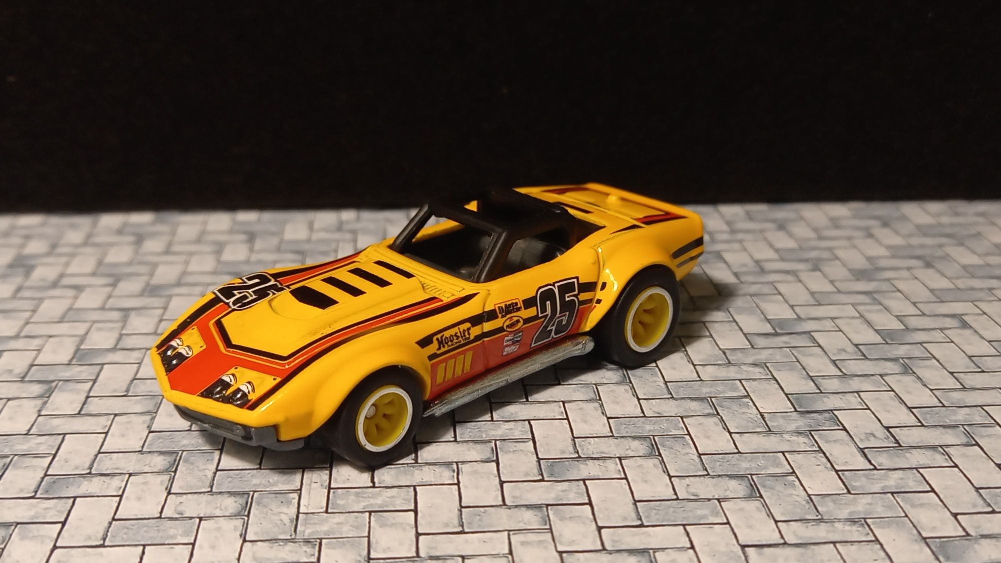 Hot Wheels Corvette Raceer real riders.