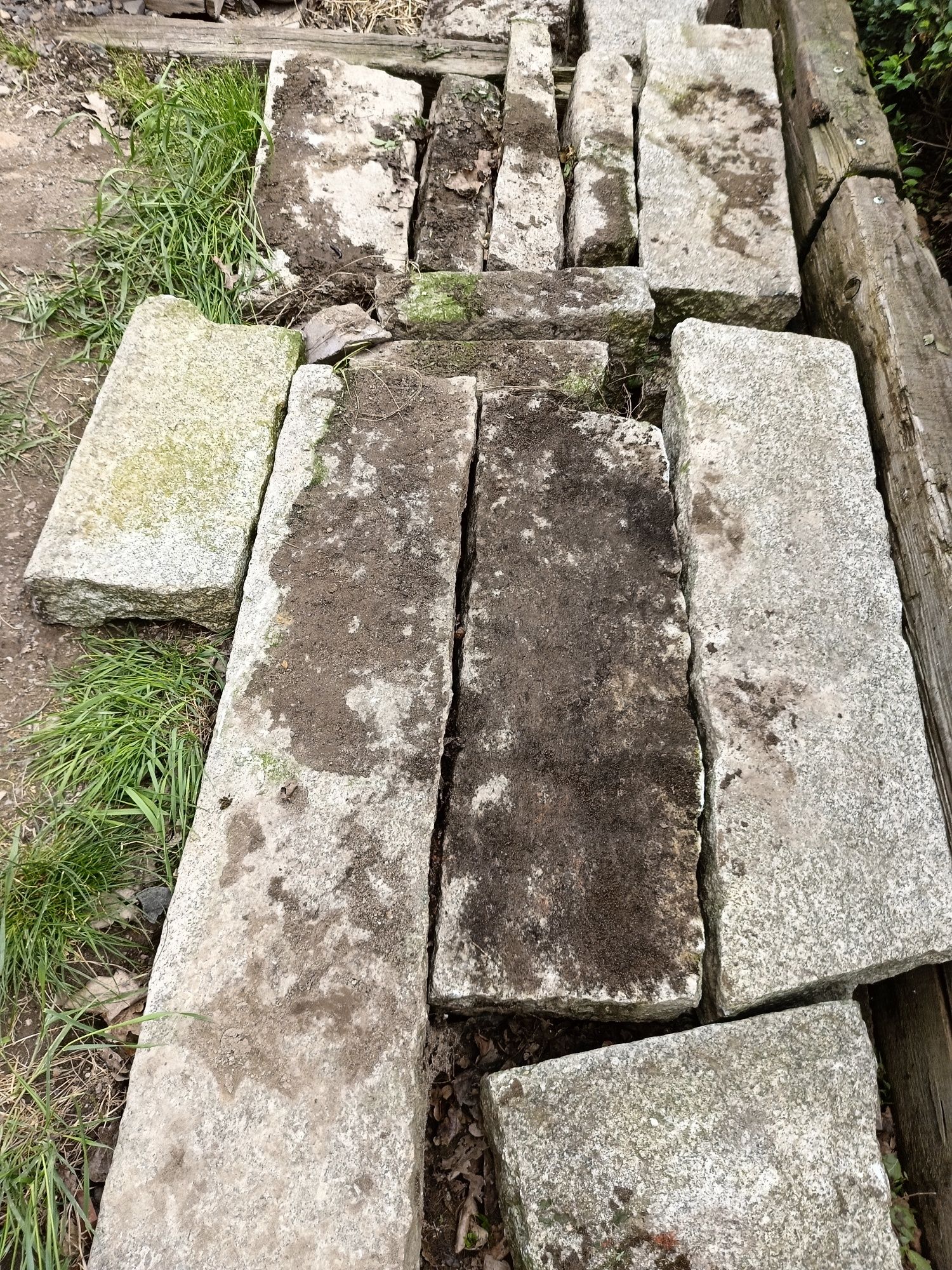 Krawężniki granitowe