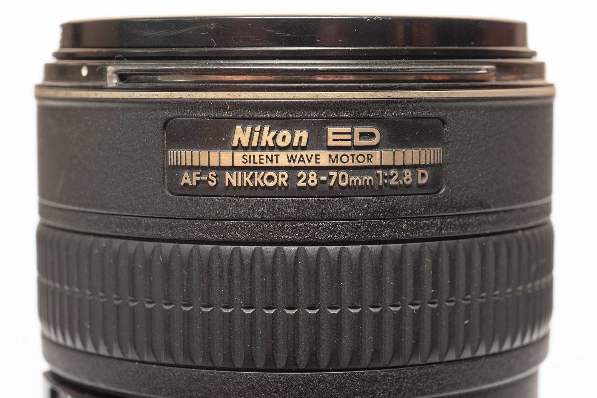 Nikon ED AF-S Nikkor 28-70mm 1:2.8 D