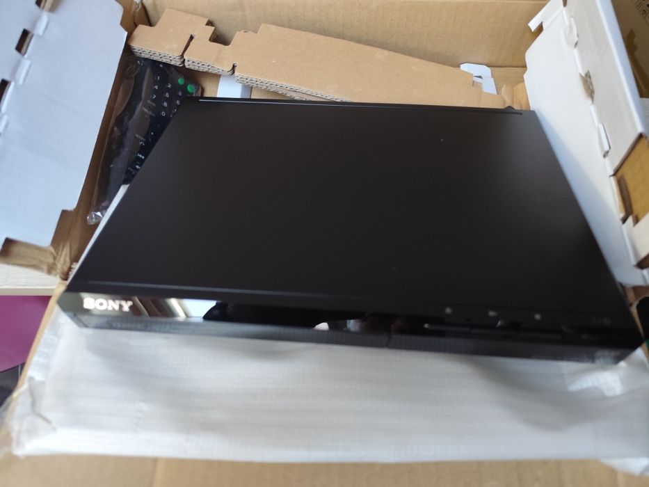 Leitor DVD Sony na caixa