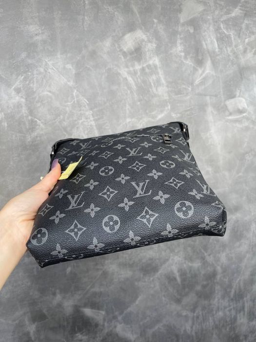 Чоловіча сумка на через плече louis vuitton придбати мужская сумка