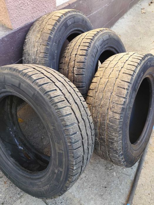 Зимові шини Michelin 215/65/r16c