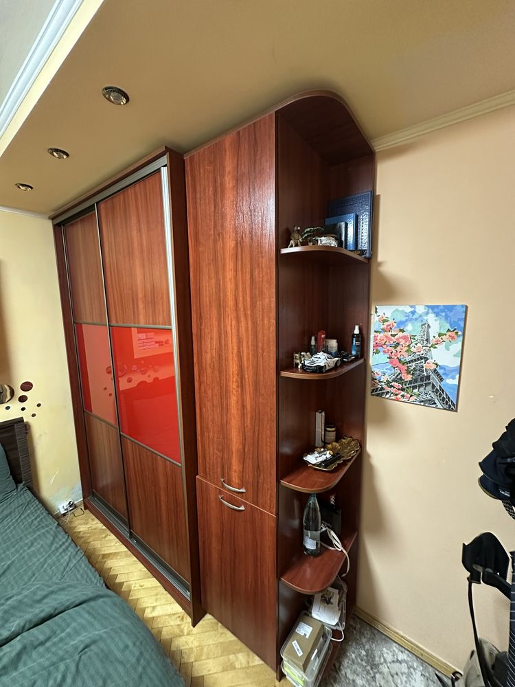 Продається шафа купе