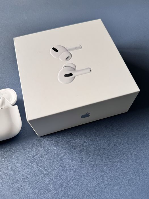 AirPods Pro - Wireless Charging Case