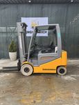 Електричний навантажувач Jungheinrich EFG 425