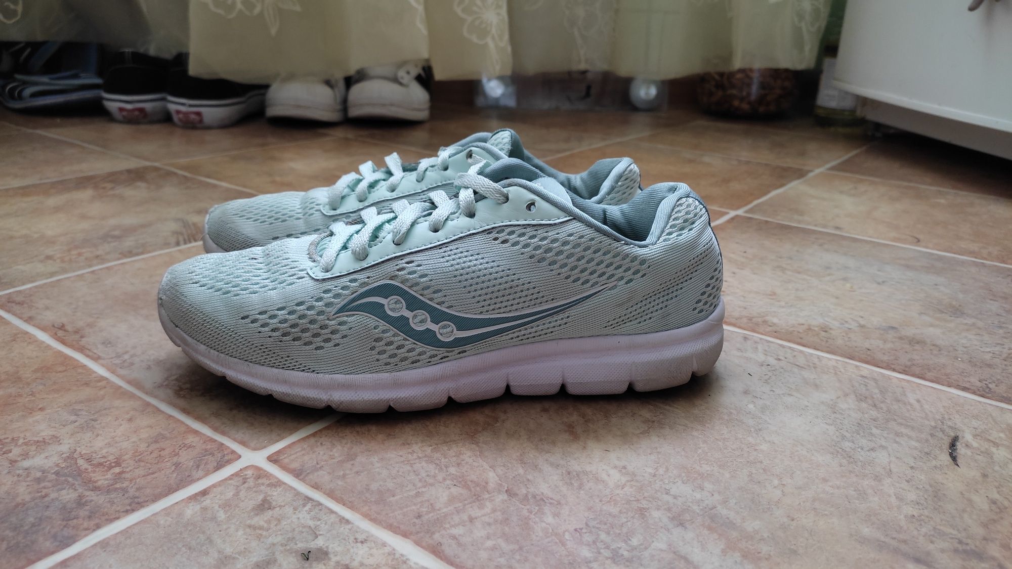 Кроссовки кросівки Saucony