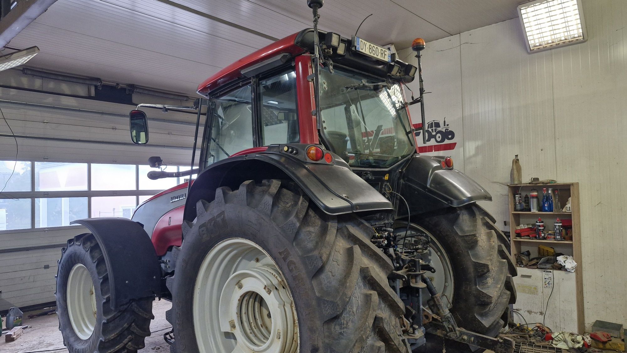 Valtra t 161 deutz fahr m 650 axion 810 john deere 6830