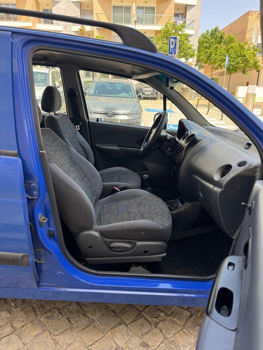 Vendo Viatura Daewoo 2002