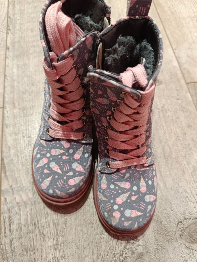 Buty zimowe dla dziewczynki rozmiar 26