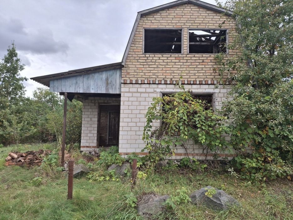 Дачний участок з корбкою