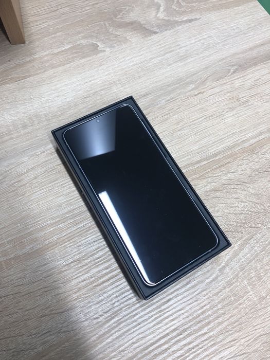 Samsung Galaxy S21+ 5G 8/128GB (SM-G9960) — Phantom Silver