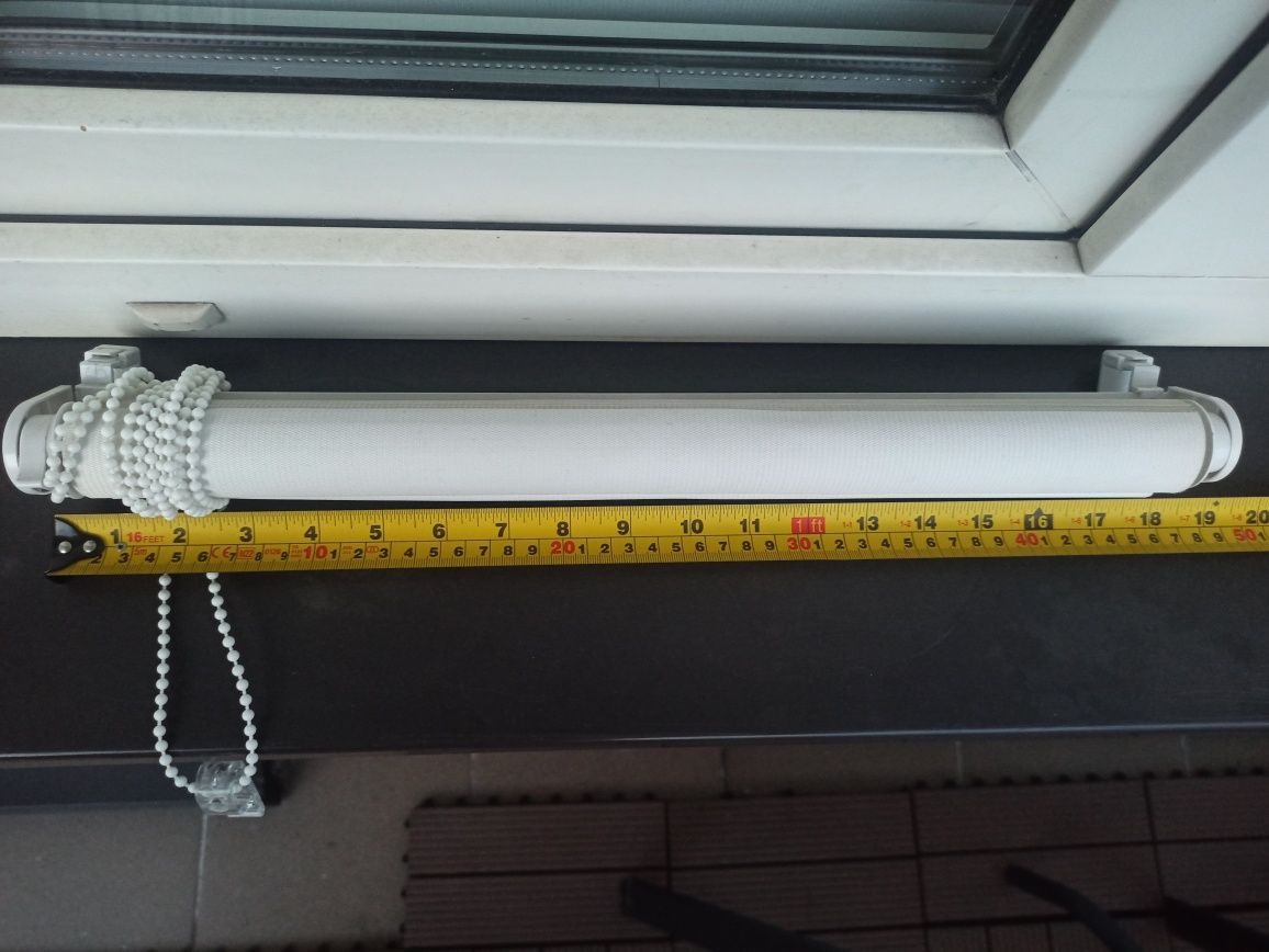 Roleta biała 43.5 cm 38.5 cm 37cm 73.5 cm Dzień noc