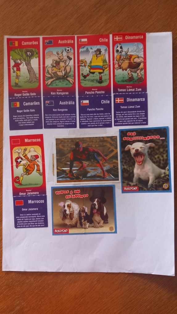 Cromos de várias coleções colados