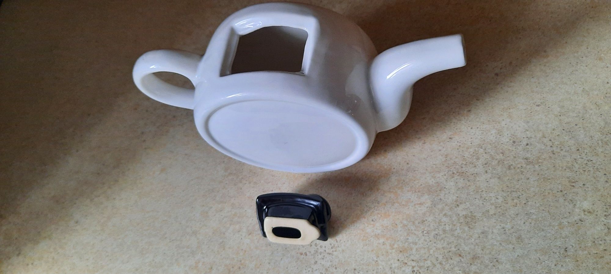 Ceramiczny czajnik zegar