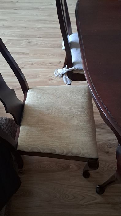 Stół drewniany rozkładany