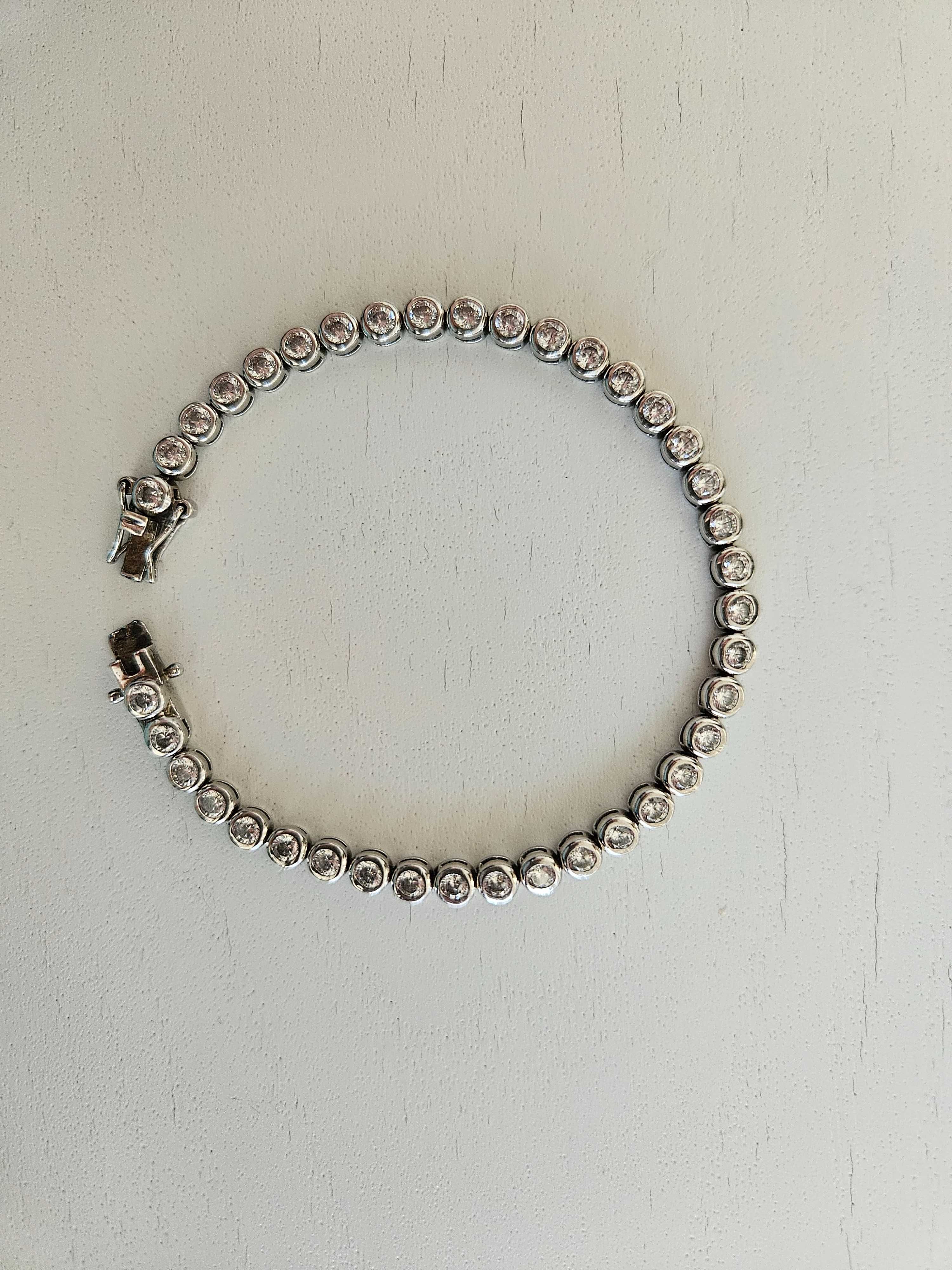 Pulseira de cristais