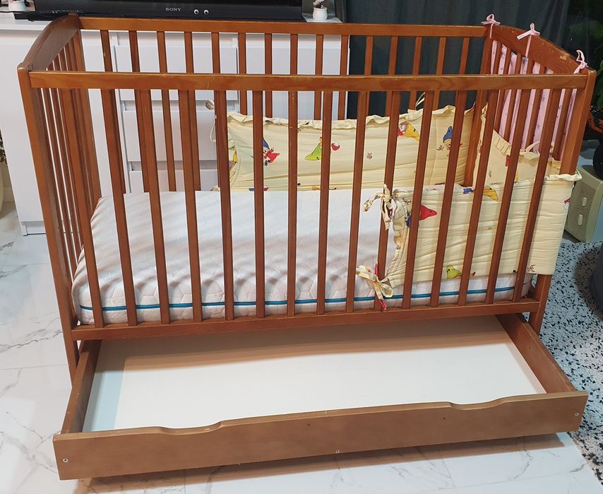 REZERWACJA Łóżeczko z szufladą prześcieradła poduszka kocyk kołdra dzi