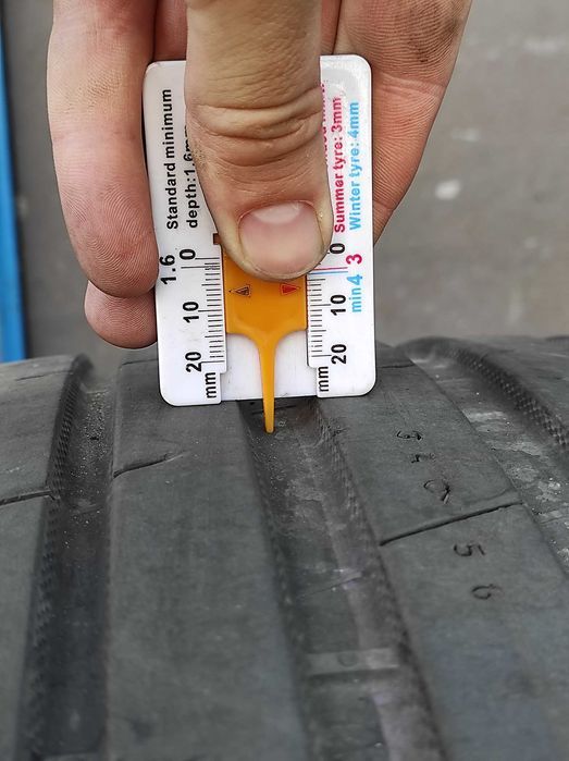 255/45 R19 Nokian Hakka Black 2 / 2020 рік 6.5мм літні шини 2шт