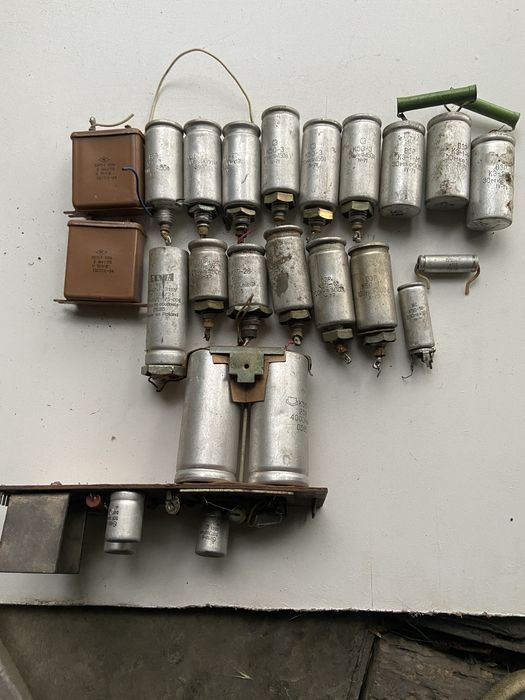 Продам конденсаторы