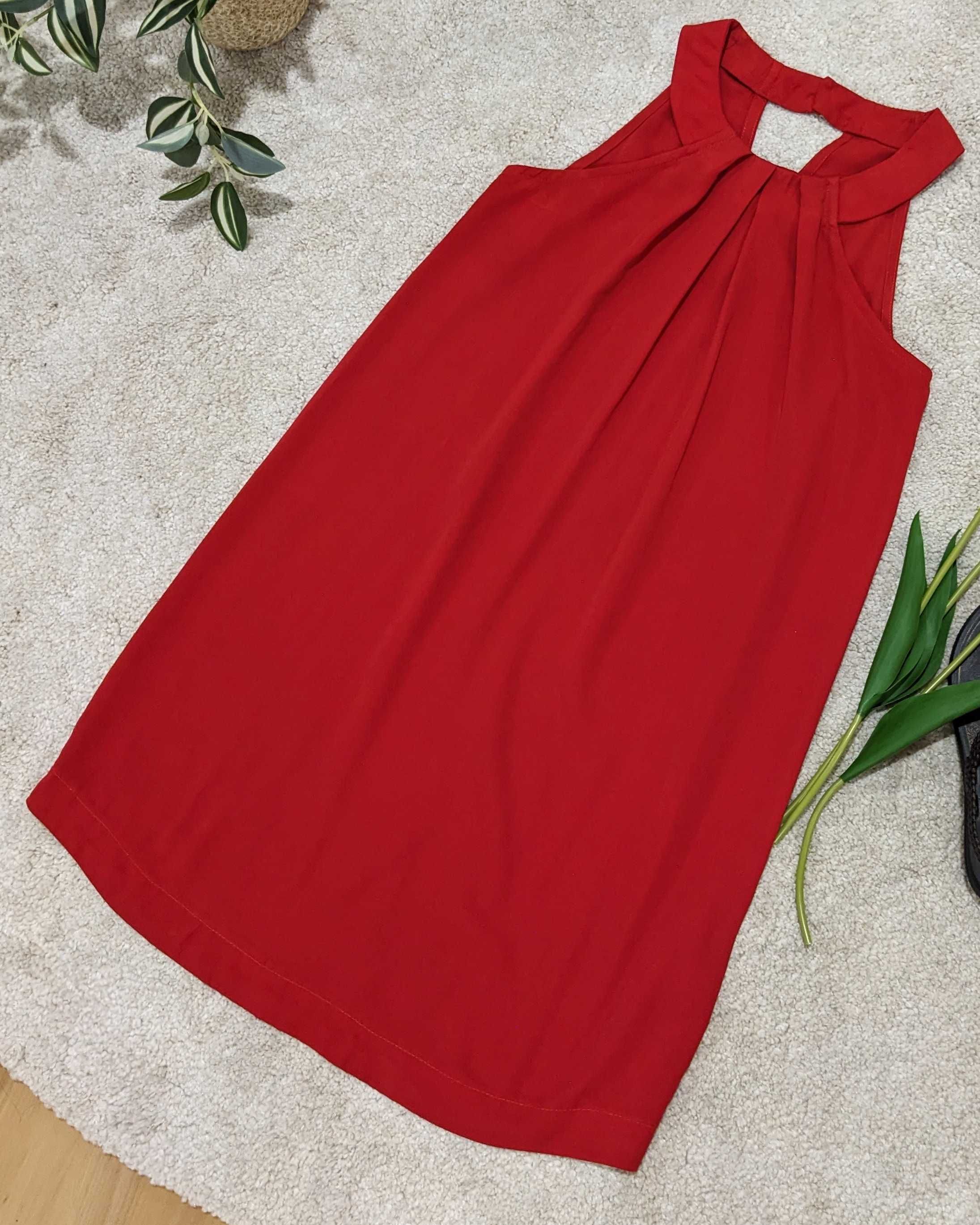 Vestido Curto Vermelho / Cetim / Sem alças / Elegante (XS)