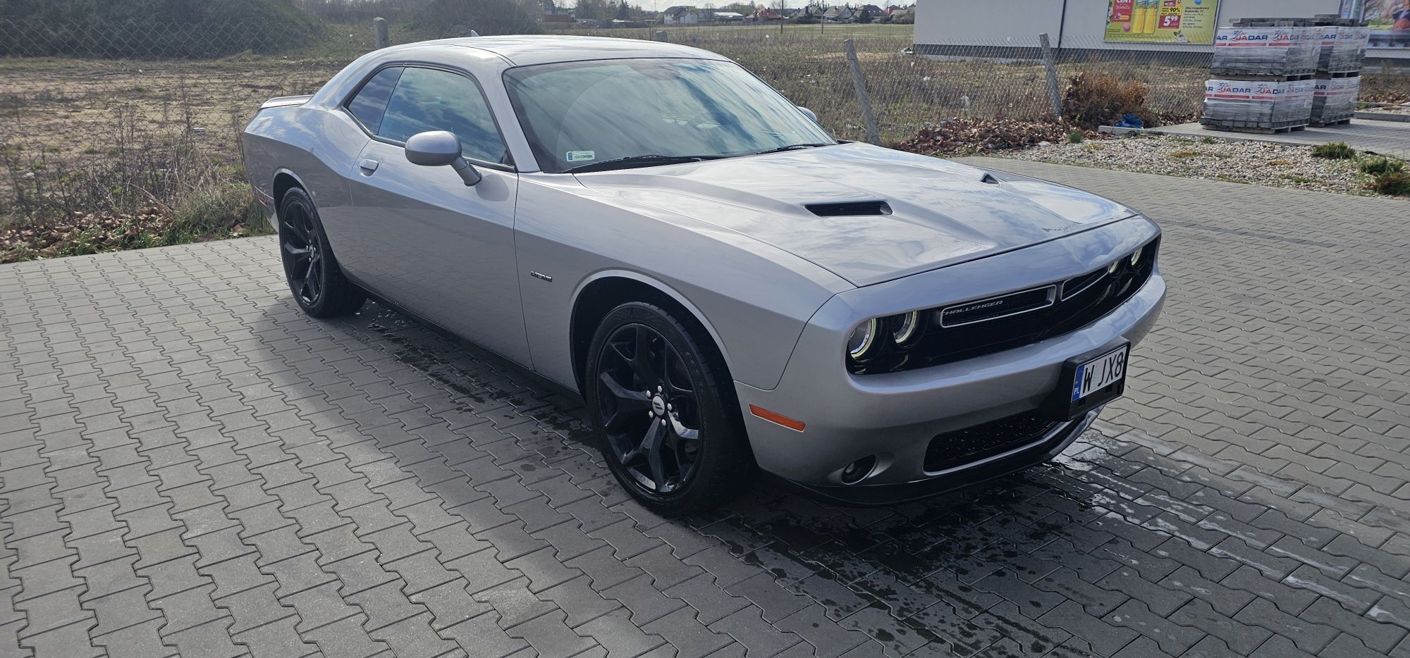 Dodge Challenger 5.7 hemi