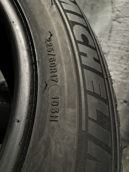 Шини 225/60/17 - 4шт Michelin Latitude Alpin LA2 зима