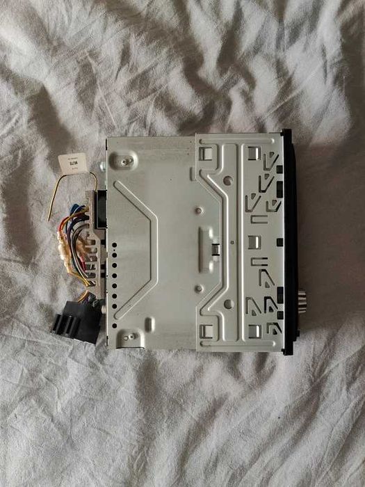 Rádio automóvel Pioneer DEH-1600UB