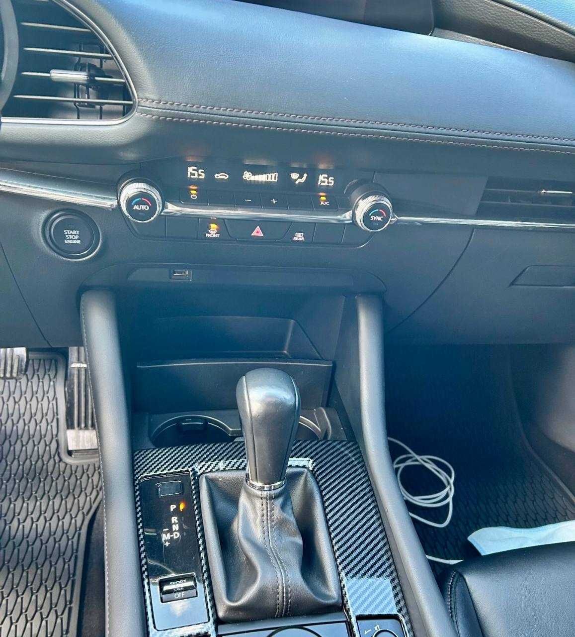 Продам Mazda 3 2020