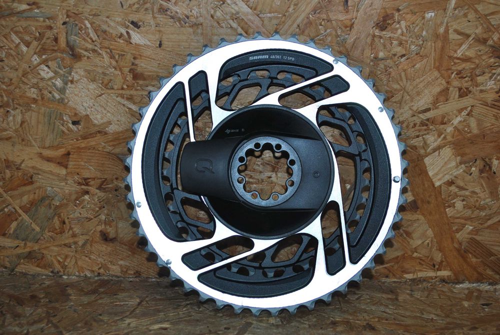 Idealna zębatka z pomiarem mocy Sram Red Axs Quarg 48/35T Gravel