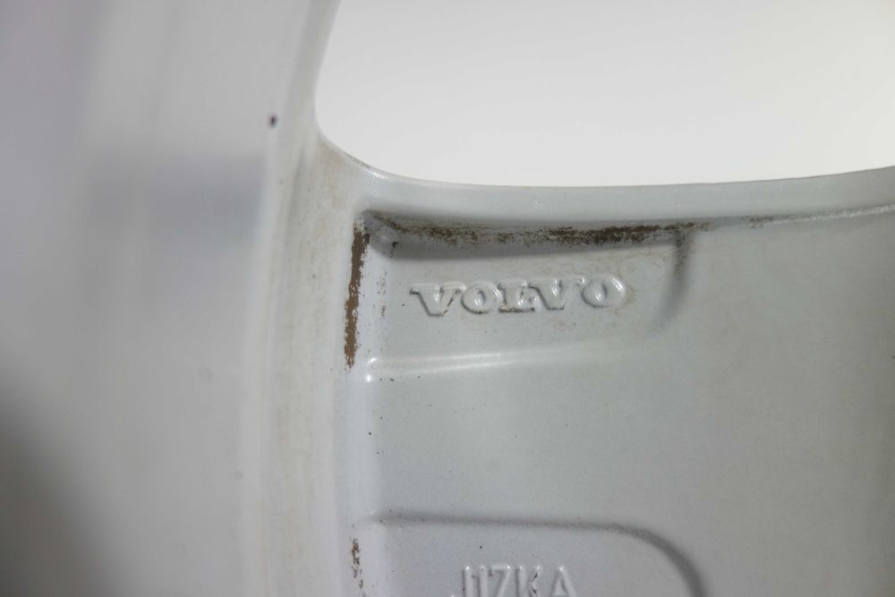 Alufelgi 16" 5x108 Volvo S60 V60 V70 S80 Ford Jaguar Srebrne 880