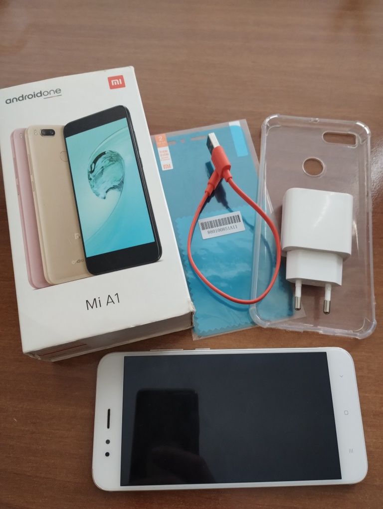 Продам телефон Xiaomi mi A1 4/64