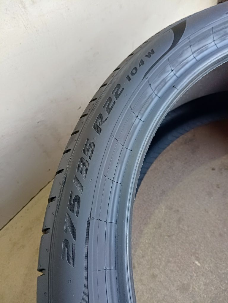 275/35/22 Pirelli P Zero