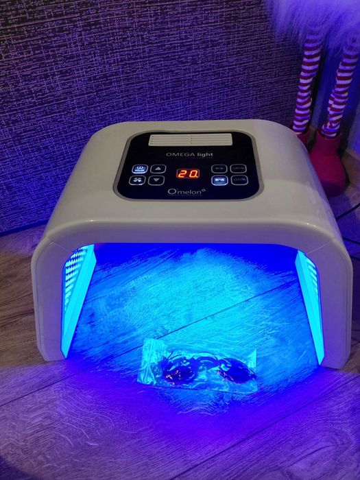 Лампа для фотодинамічної терапії 7 кольорів Omega Light Led Біла