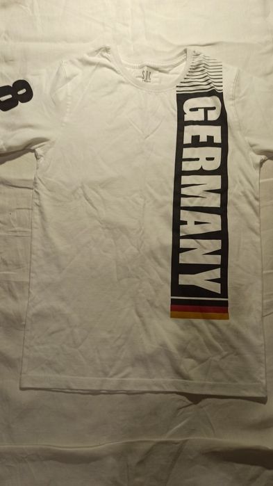 Продам  футболку