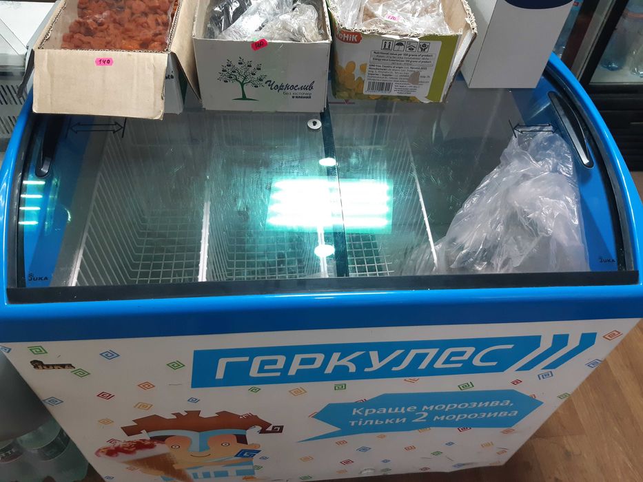 Продам морозильную камеру