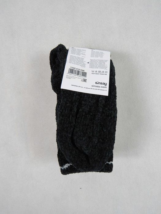 Ciepłe skarpety Sinsay mięciutkie skarpetki ocieplacze kapcie