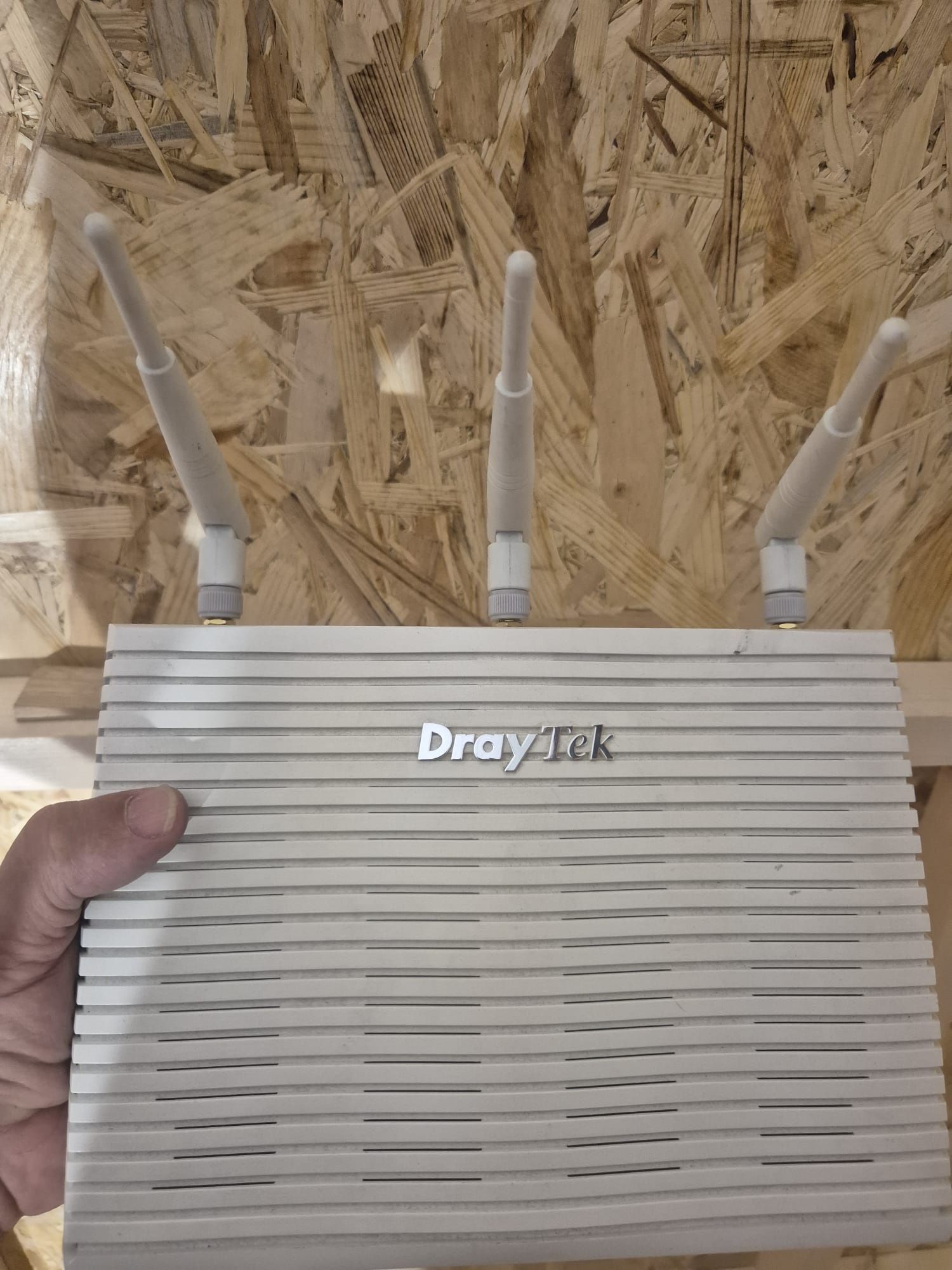 Router Draytek 2820n oferta switch