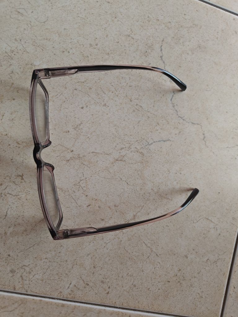 Óculos de ler ao perto