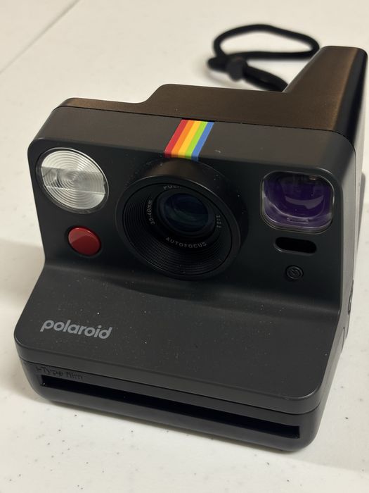 Vendo camera antiga e polaroide