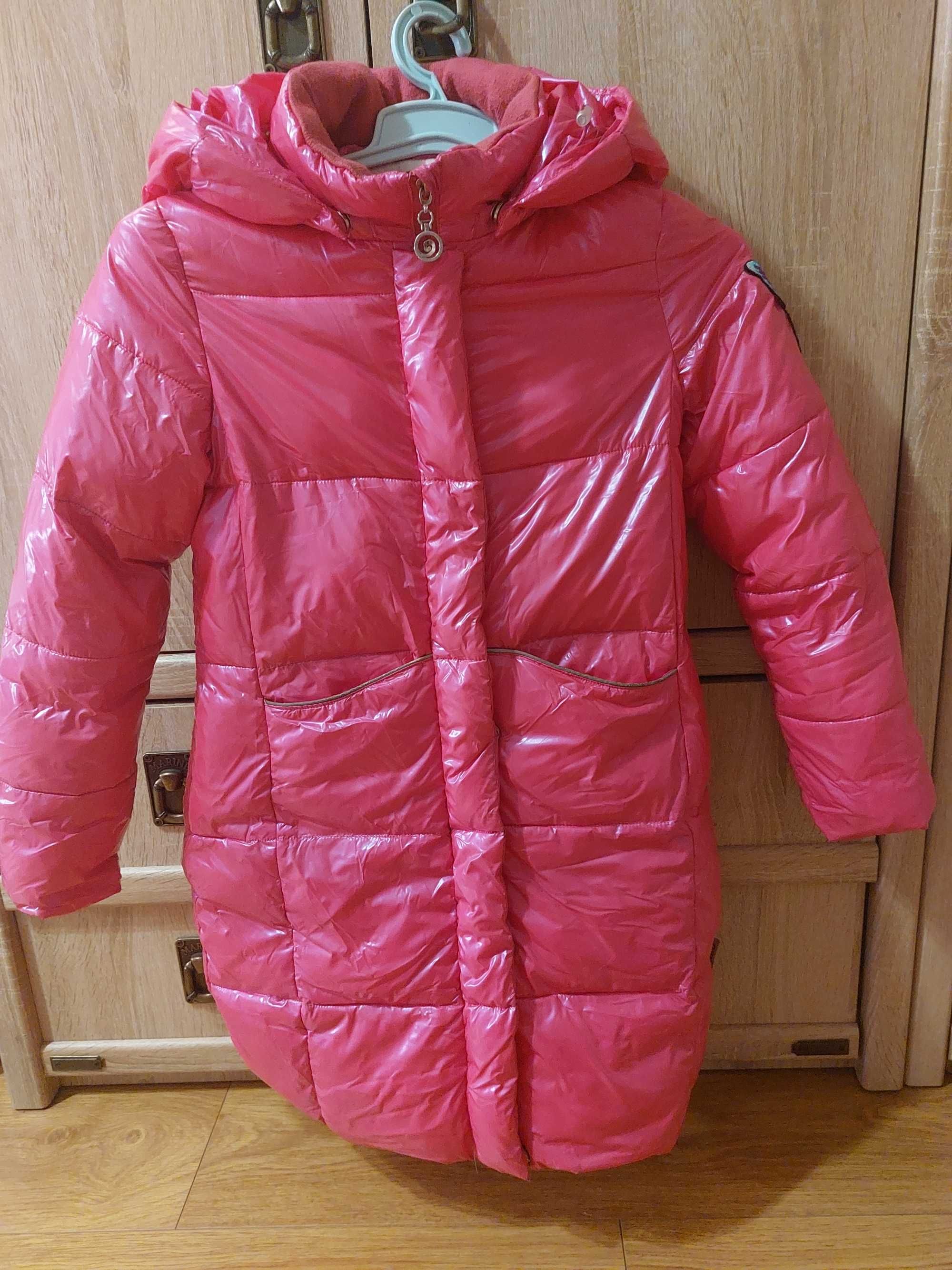Зимова дитяча куртка розмір 134