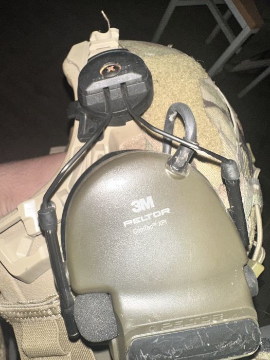 Продам наушники 3m peltor comtac орегинал Звонить пишите