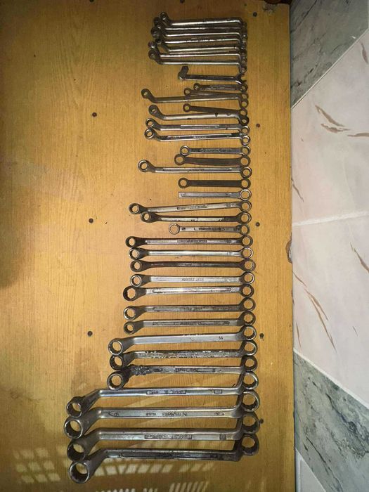 Zestaw 37 kluczy oczkowych–mix rozmiarów 6–27 mm, stal CrV,różne marki