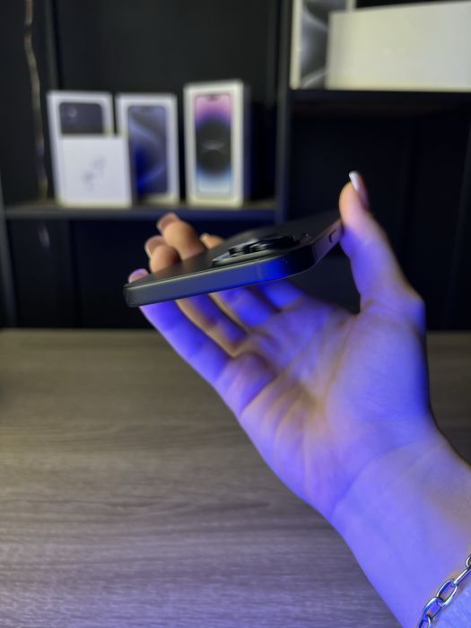 iPhone 15 128 Gb з гарантованим подарунком AirPods Pro 2