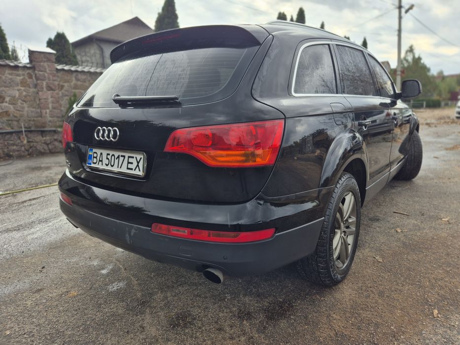 Продам Ауди Q7 Quattro